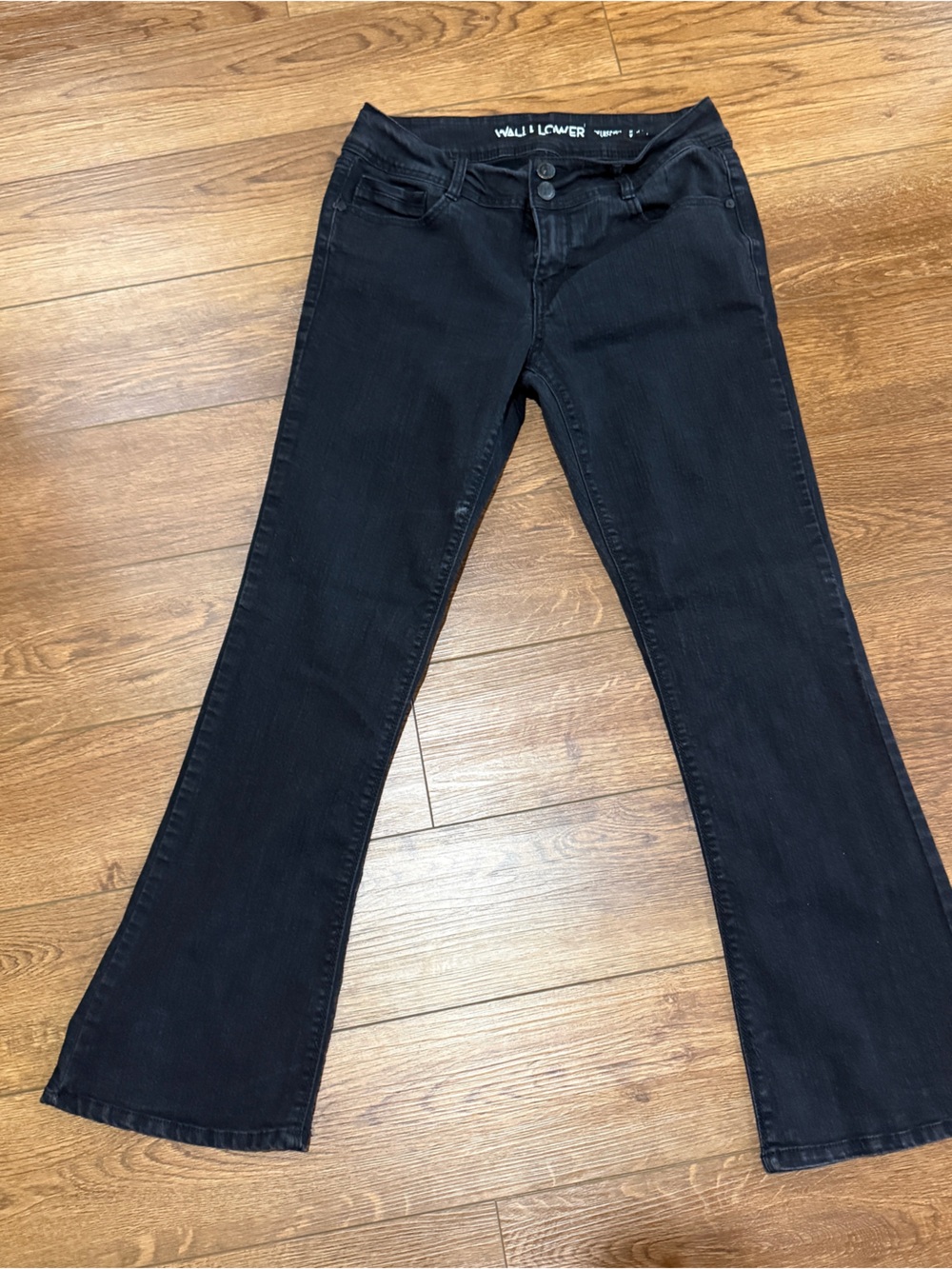 Wallflower Women’s Black Flare Jeans - Mid Rise